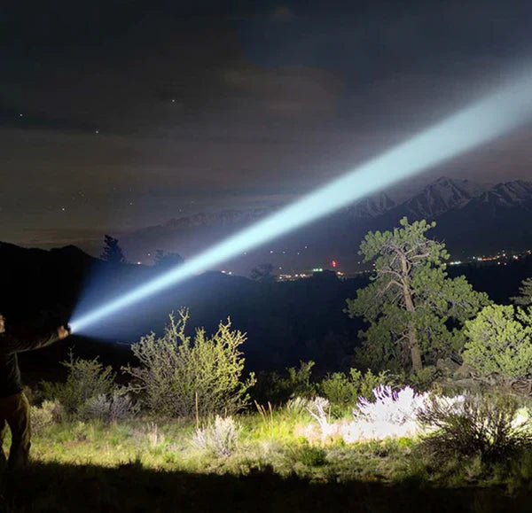 Linterna Laser TTitanium PRO 900000 Lumens - PRODUCTO IMPORTADO U.S.A